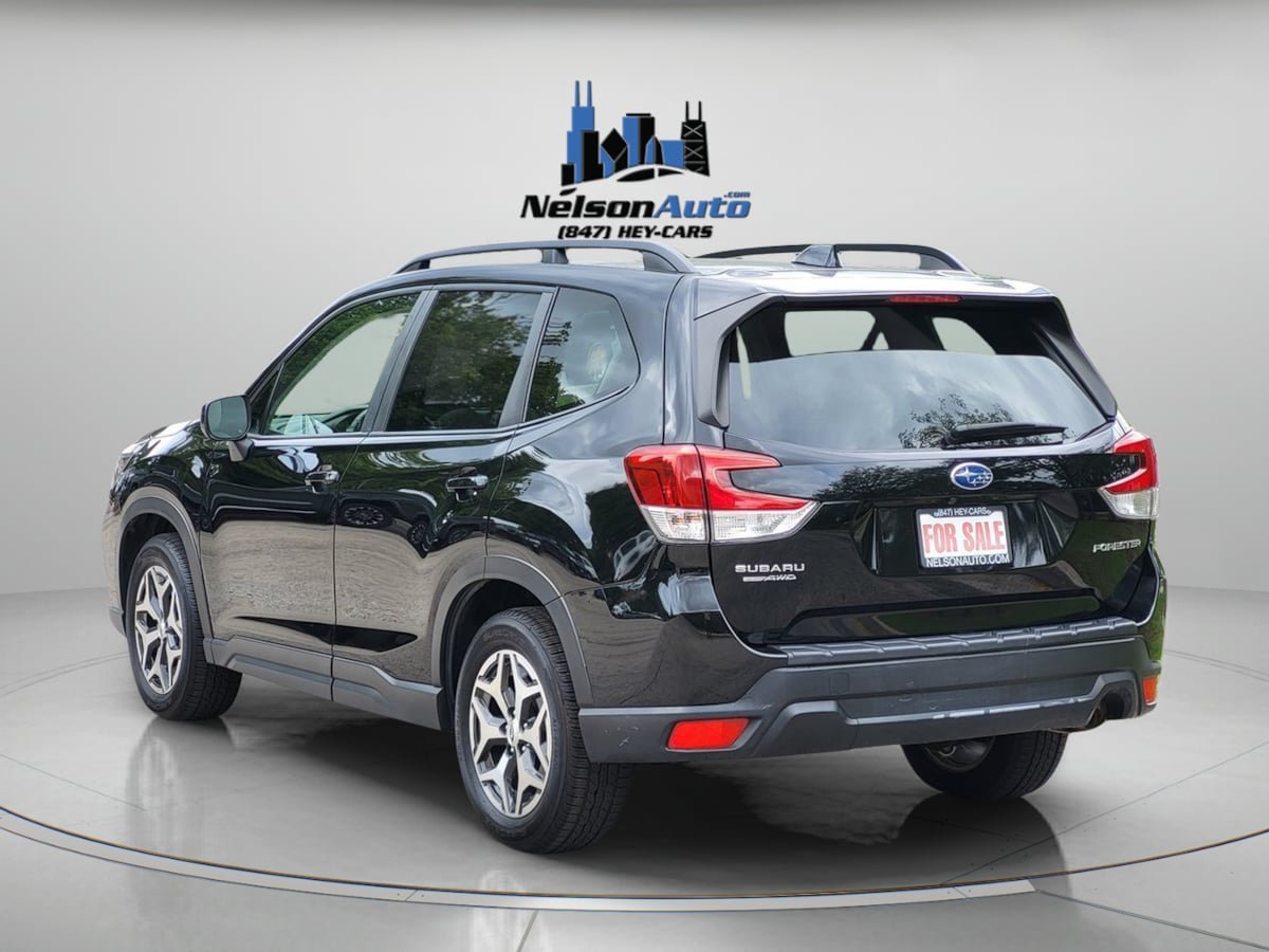 Used 2021 Subaru Forester Premium AWD/4WD image 8