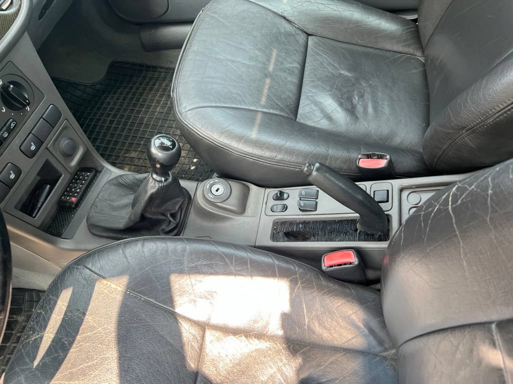 Used 1999 Saab 9-3 2.0T FWD image 14