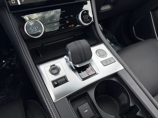 Used 2025 Jaguar F-PACE R-Dynamic S AWD/4WD image 29
