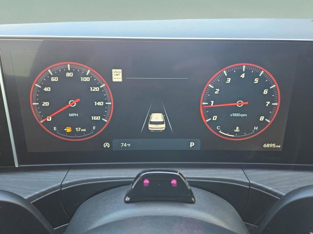 Used 2025 Hyundai Santa Fe Limited image 24