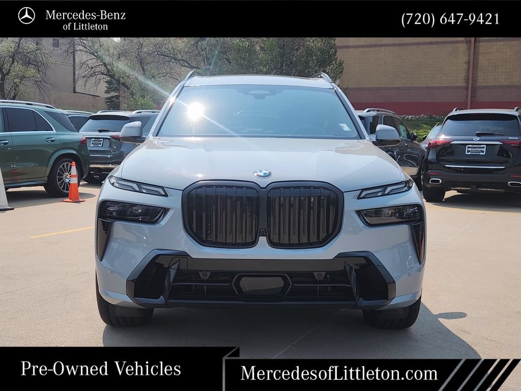 Used 2026 BMW X7 xDrive40i w/ M Sport Package AWD/4WD image 2