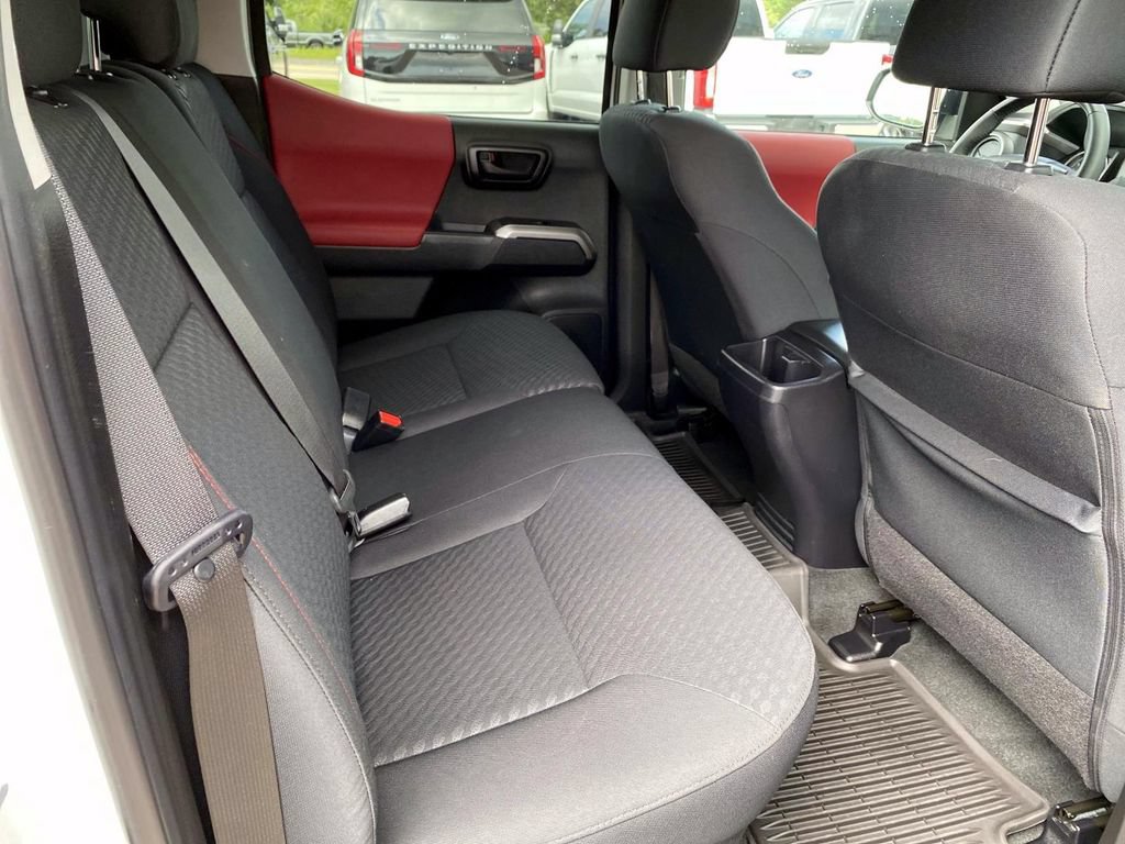 Used 2023 Toyota Tacoma SR5 AWD/4WD image 25