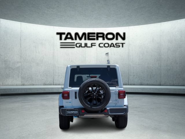Used 2023 Jeep Wrangler Unlimited Sahara w/ Cold Weather Group AWD/4WD image 4