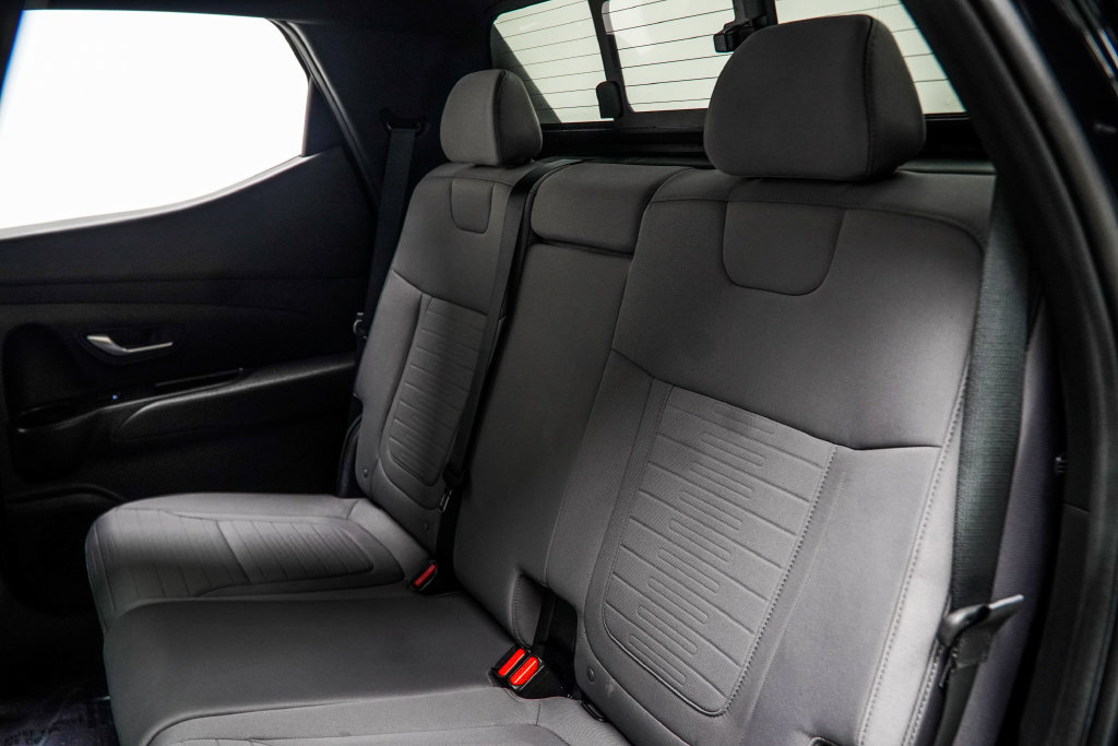 Used 2024 Hyundai Santa Cruz SEL w/ Activity Package FWD image 45