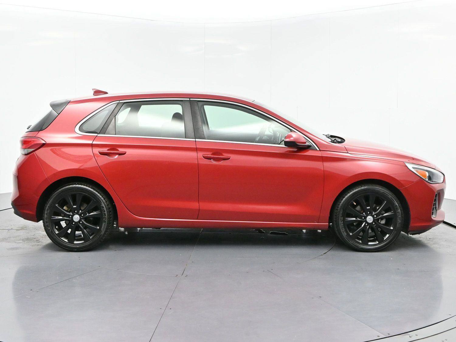 Used 2019 Hyundai Elantra GT FWD image 8