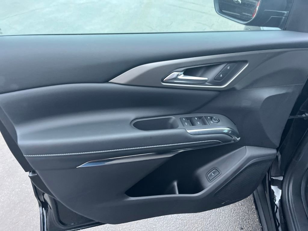 New 2026 Chevrolet Traverse LT image 18