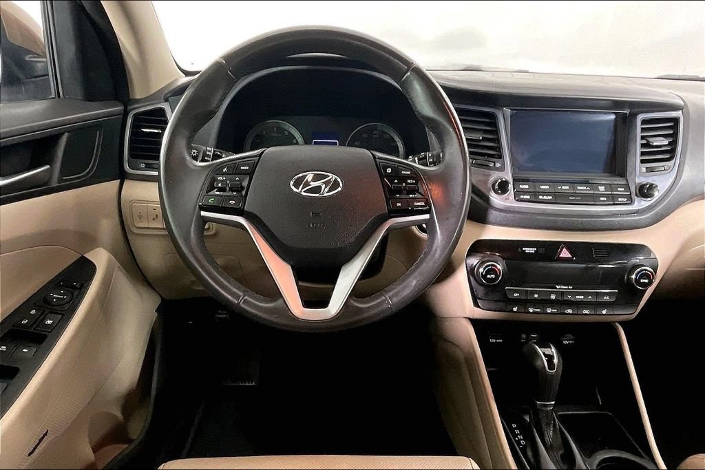 Used 2017 Hyundai Tucson SE Plus FWD image 6
