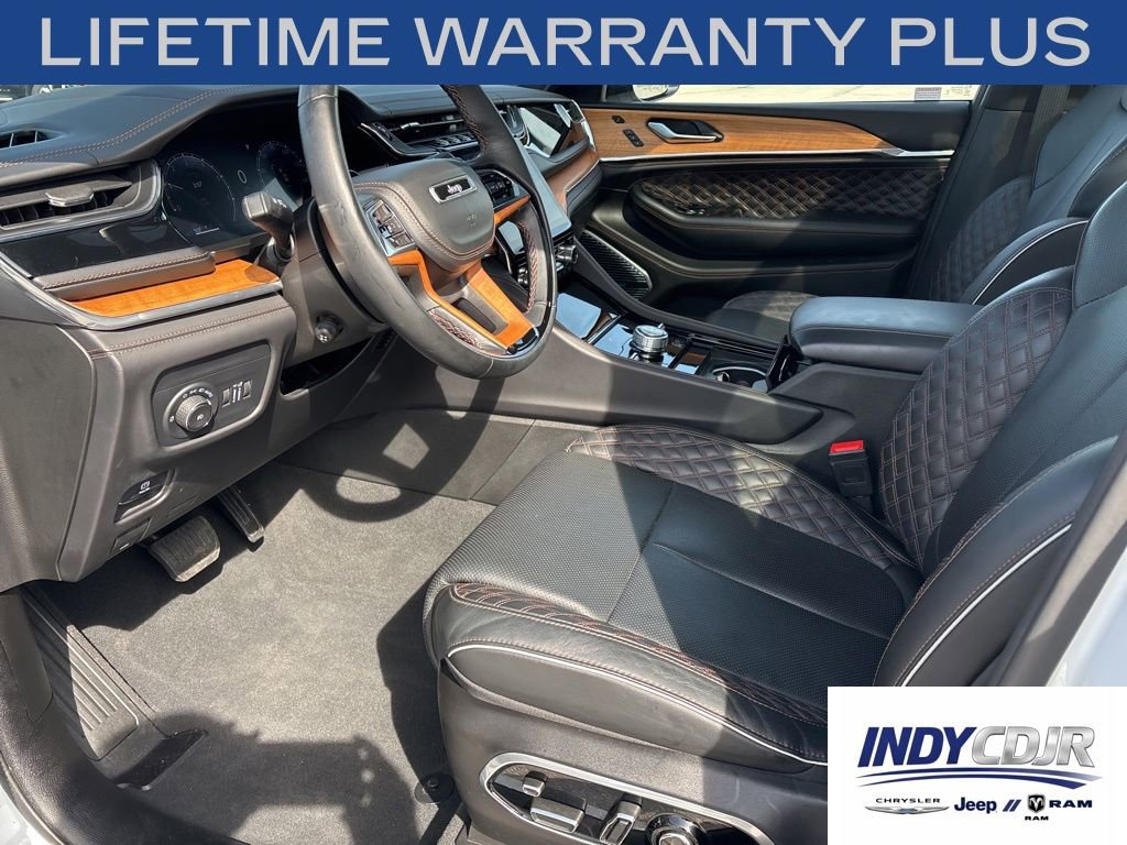Certified 2024 Jeep Grand Cherokee Summit AWD/4WD image 7