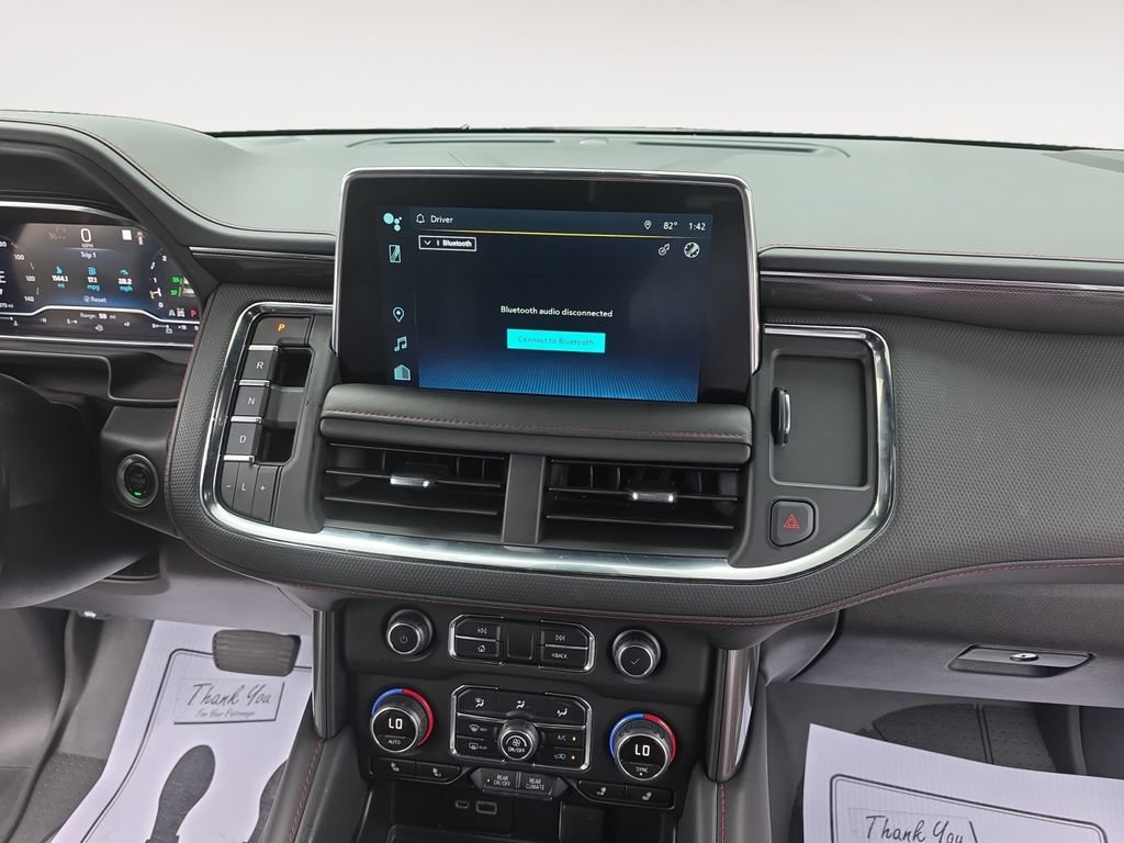 Used 2022 Chevrolet Suburban RST w/ Sport Performance Package AWD/4WD image 11
