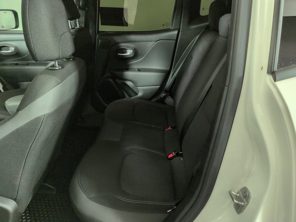 Certified 2023 Jeep Renegade Latitude w/ Sun/Sound Group image 28