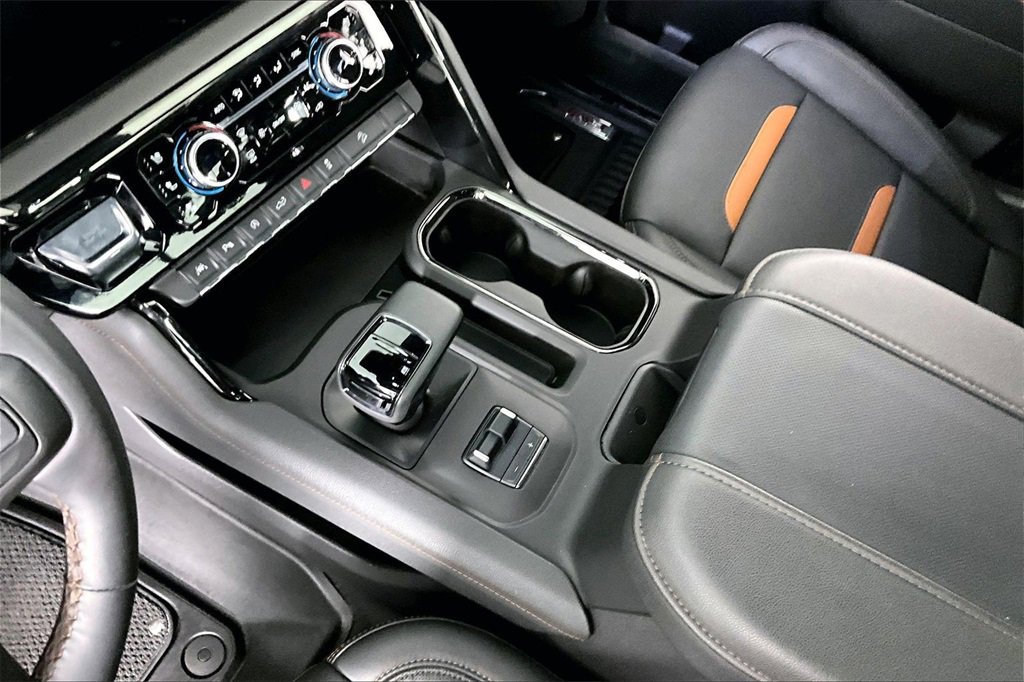 Used 2024 GMC Sierra 1500 AT4 w/ Technology Package image 19