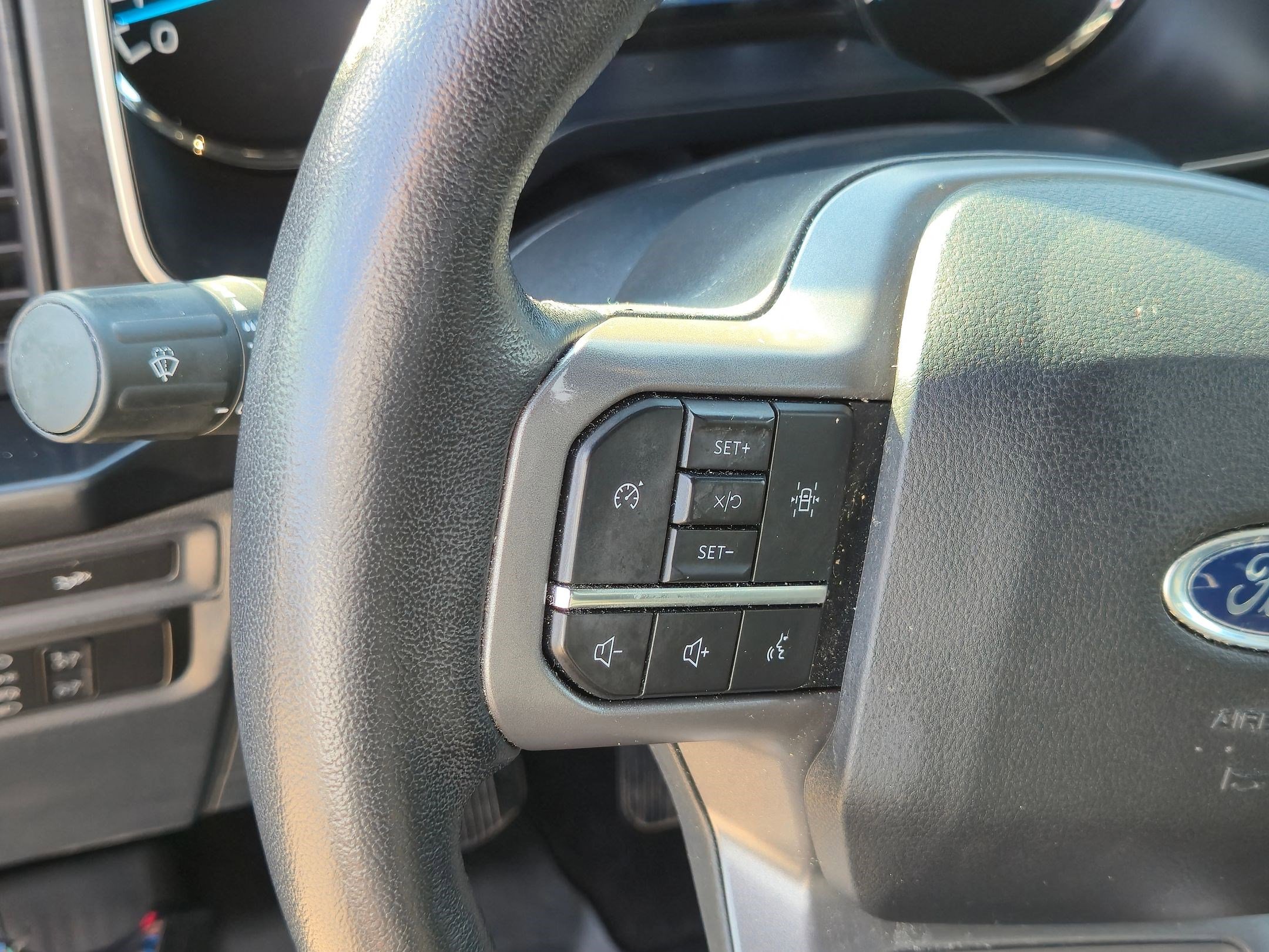 Used 2022 Ford F150 XLT w/ Equipment Group 302A High image 18