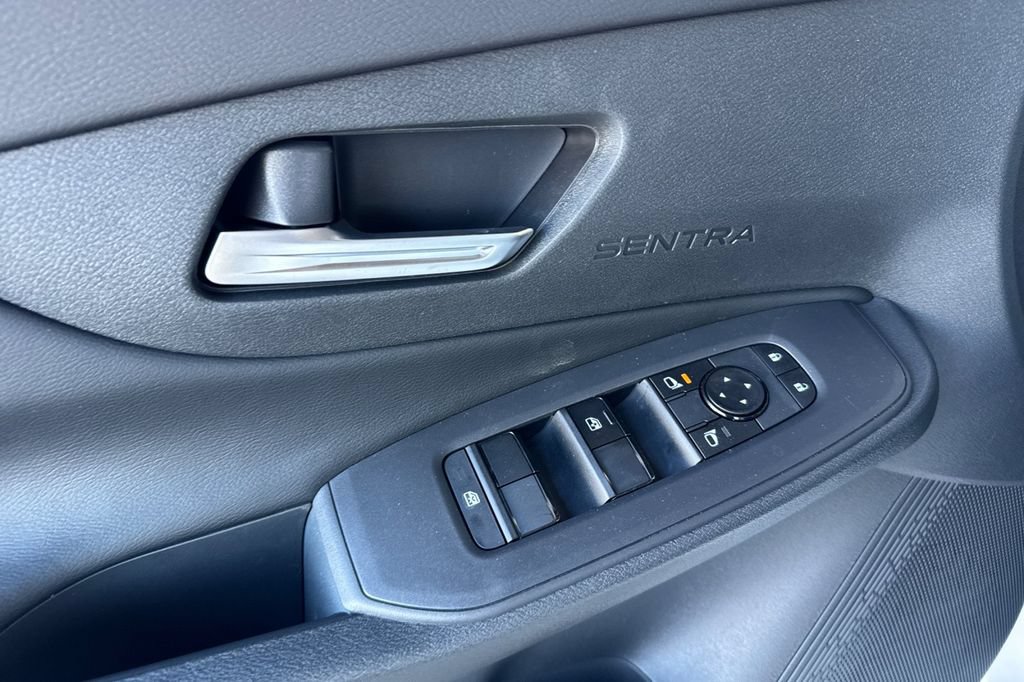 New 2026 Nissan Sentra SV w/ SV Convenience Package FWD image 8