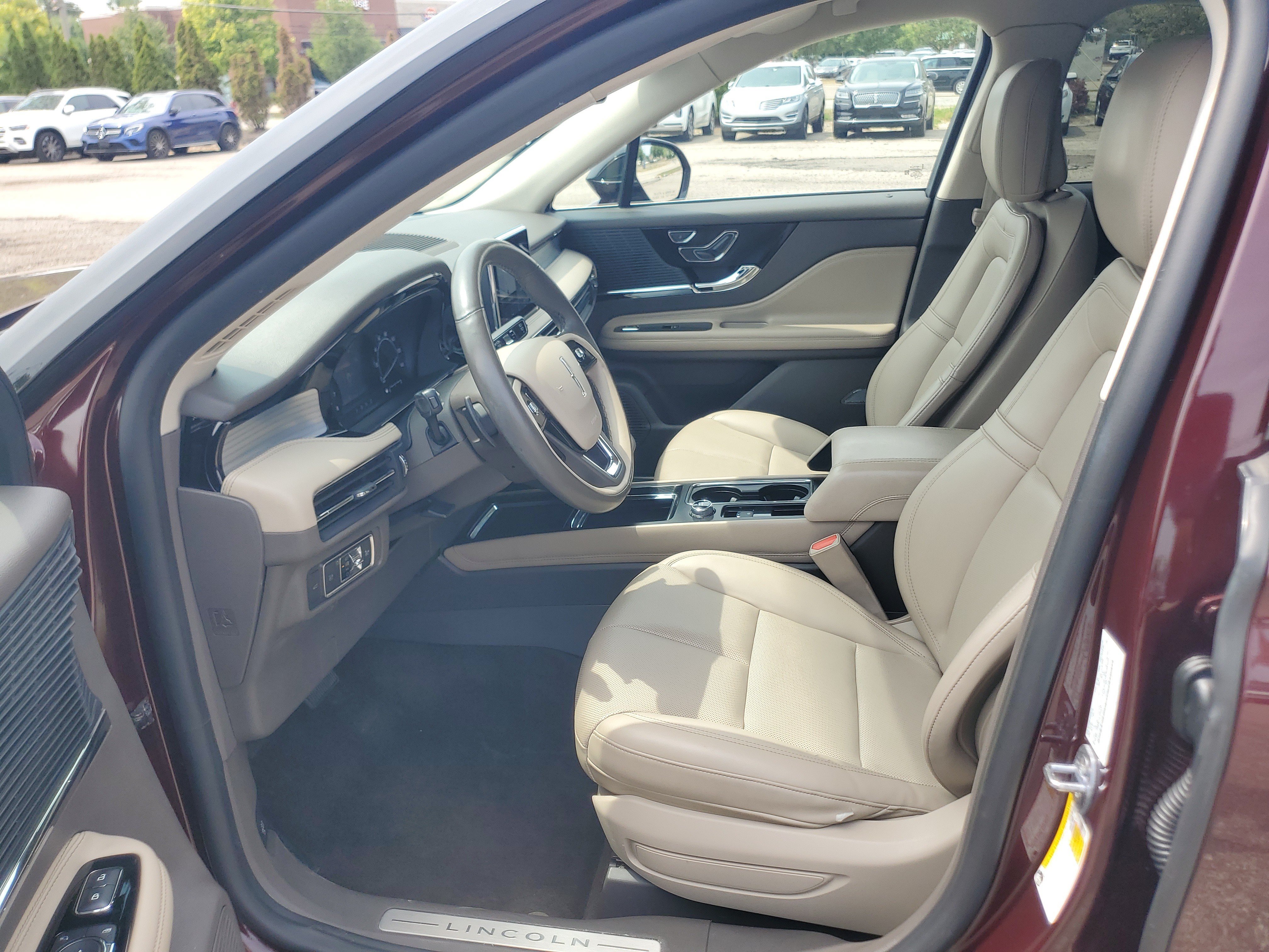 Certified 2020 Lincoln Corsair AWD w/ Equipment Group 101A image 12