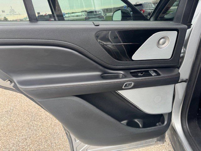 Used 2021 Lincoln Aviator Grand Touring w/ Equipment Group 302A AWD/4WD image 24