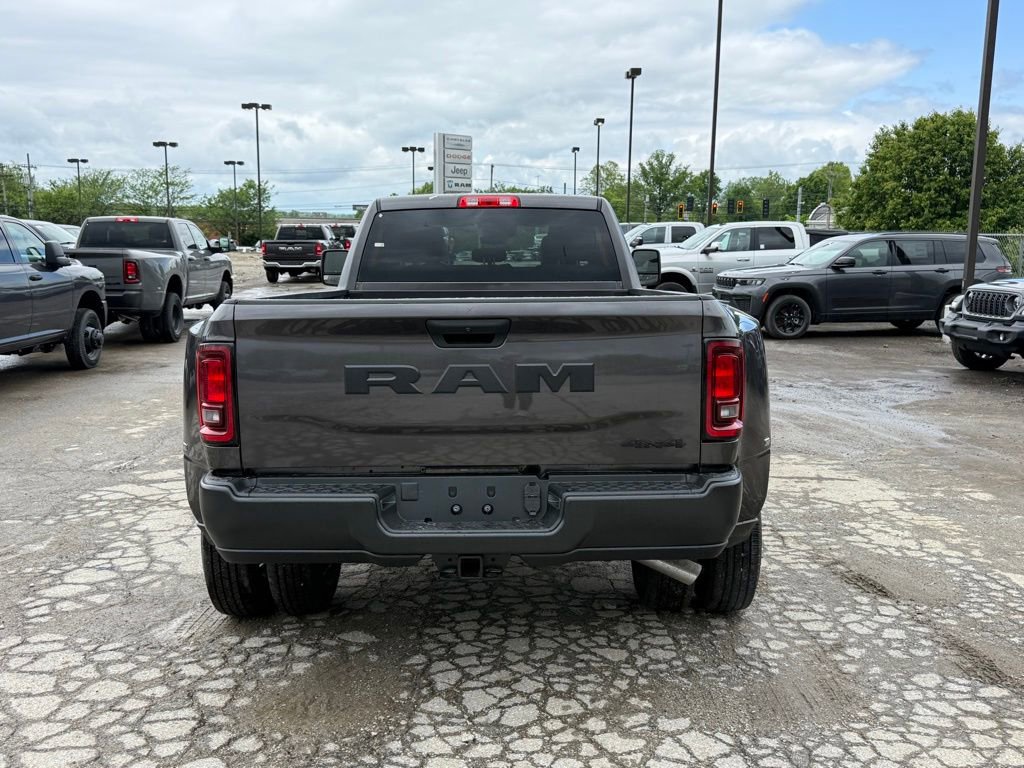 New 2026 RAM 3500 Tradesman AWD/4WD image 7