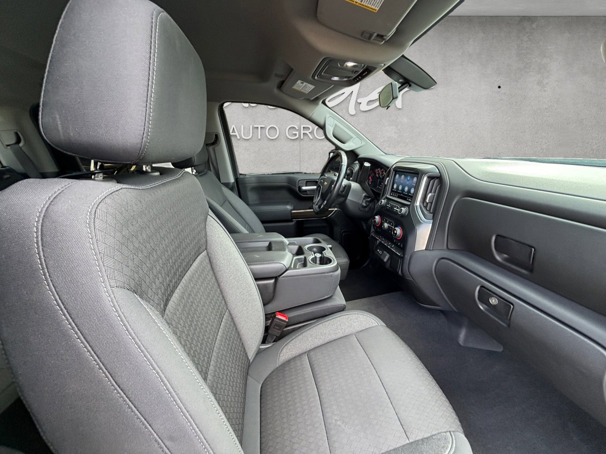 Used 2020 Chevrolet Silverado 1500 LT w/ Texas Edition image 29