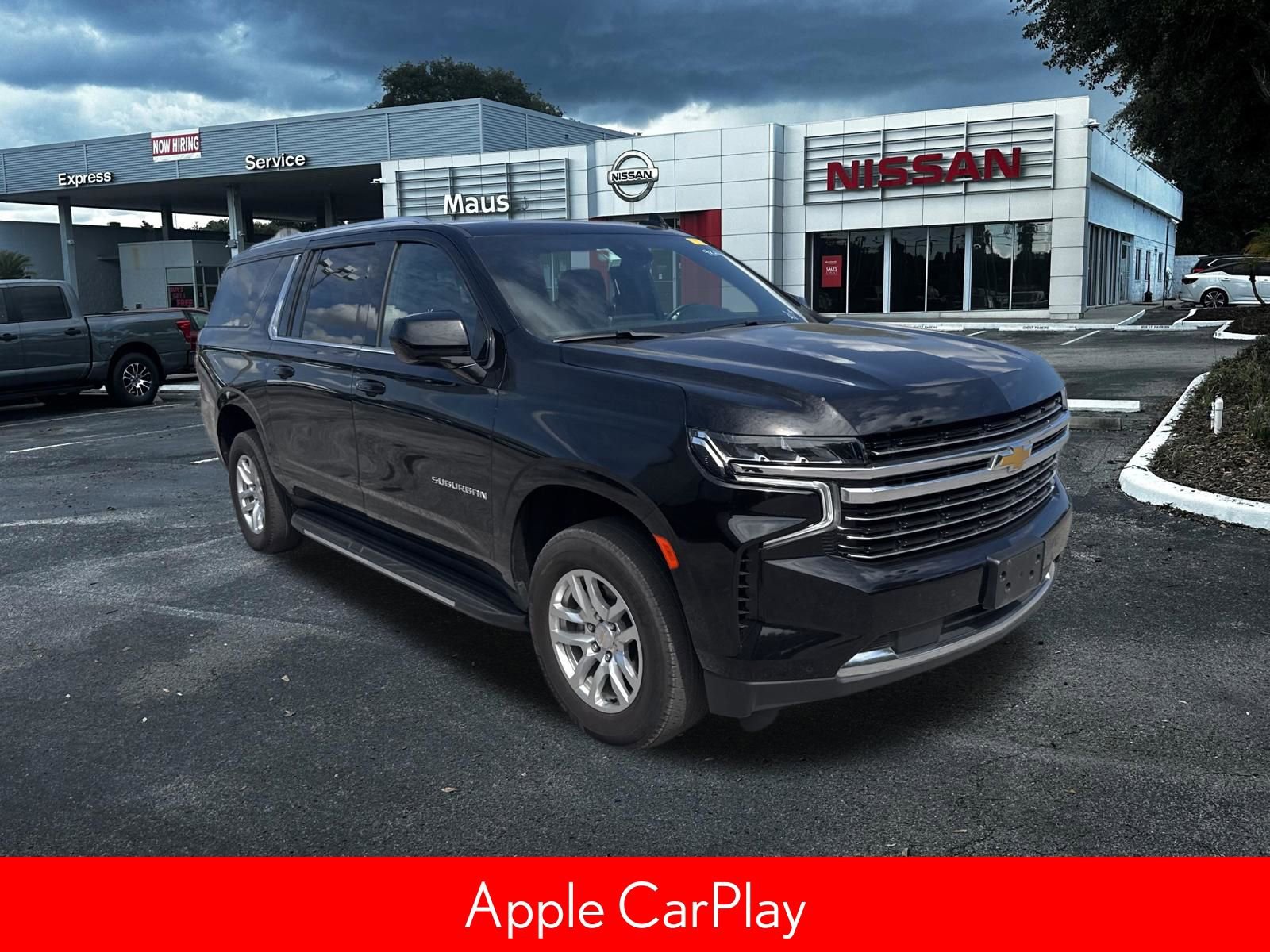 Used 2024 Chevrolet Suburban LT AWD/4WD image 3