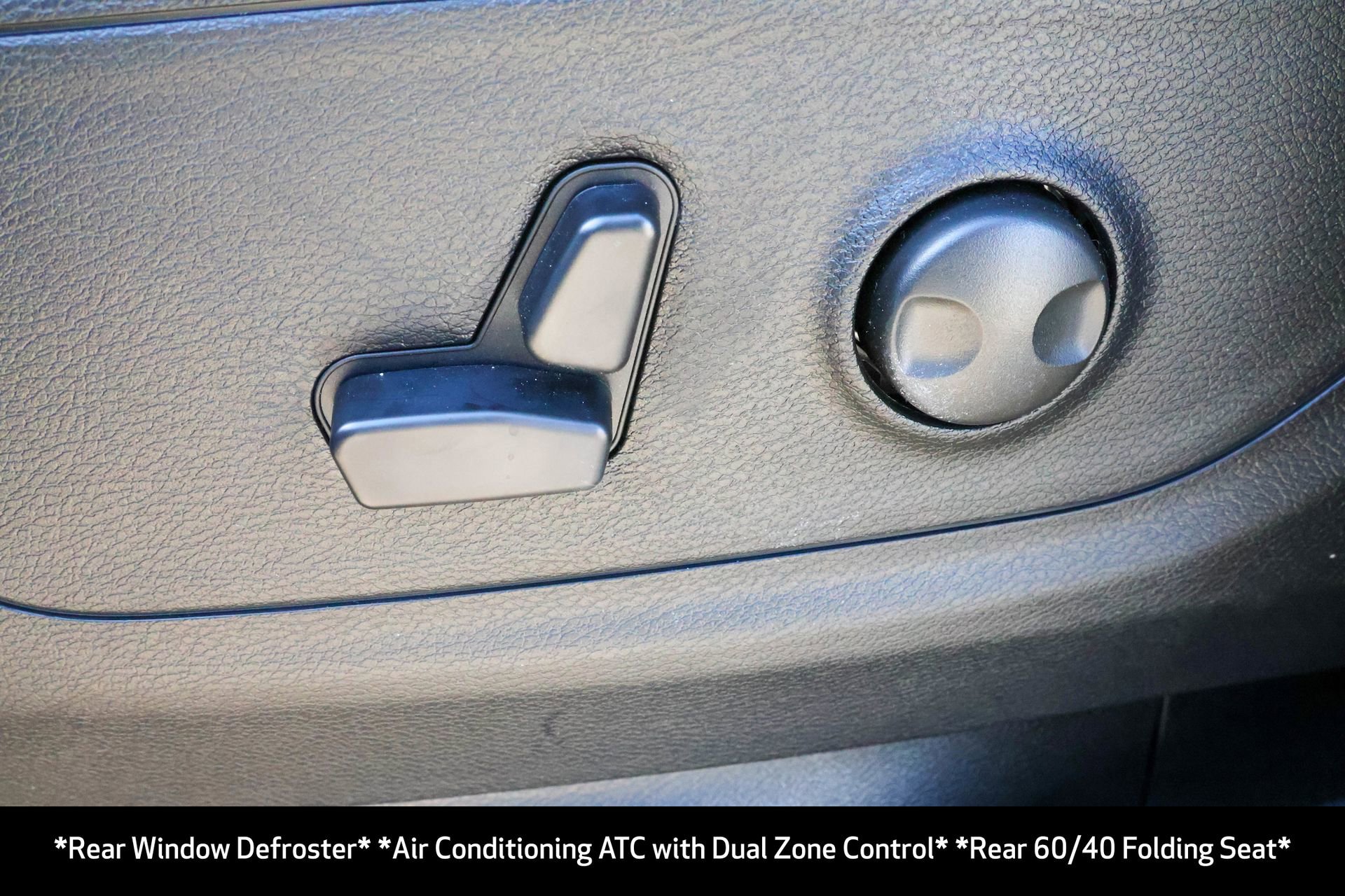 New 2026 RAM 1500 4x4 Crew Cab image 7