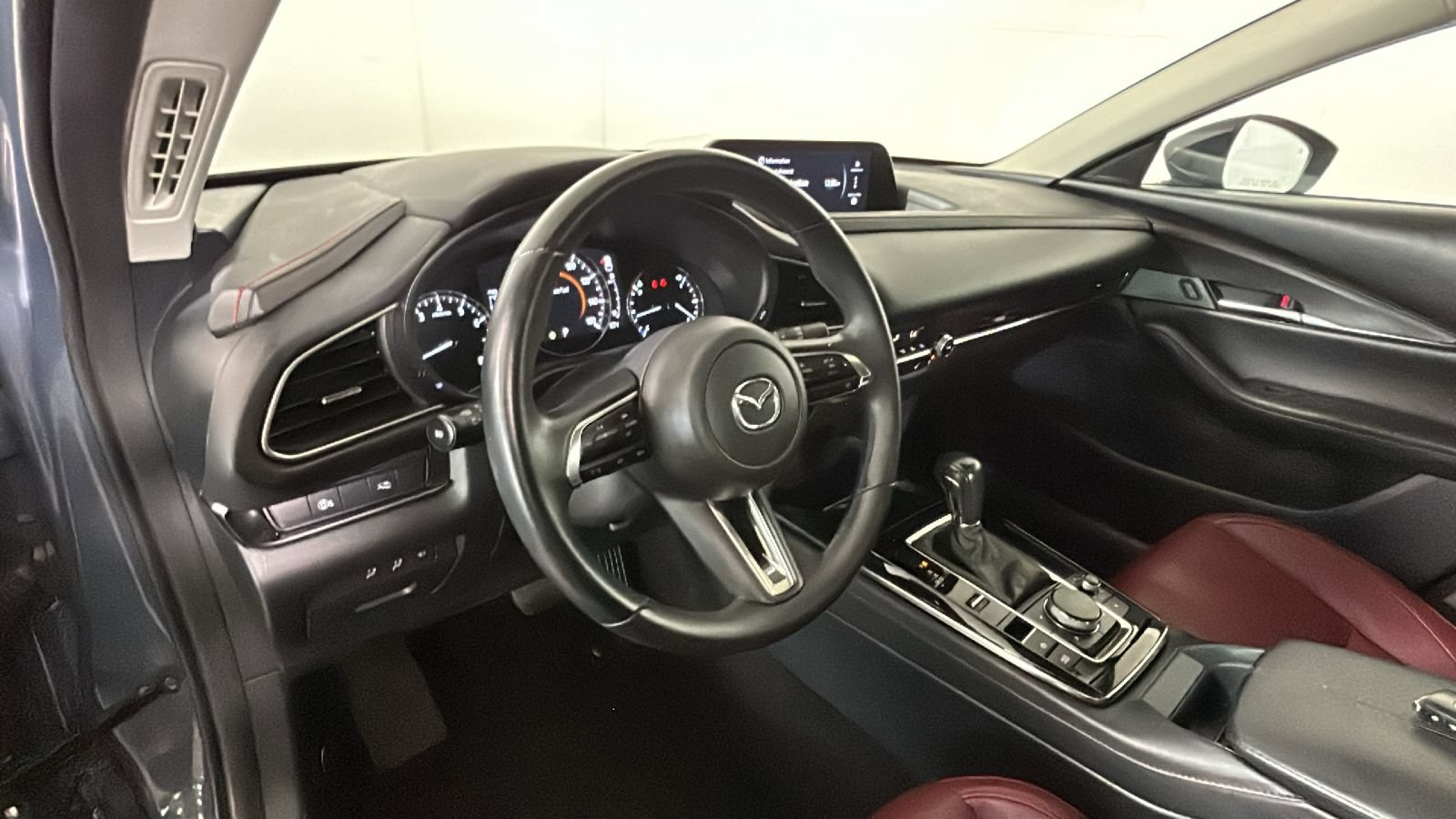 Used 2025 MAZDA CX-30 AWD 2.5 S w/ Preferred Package image 16