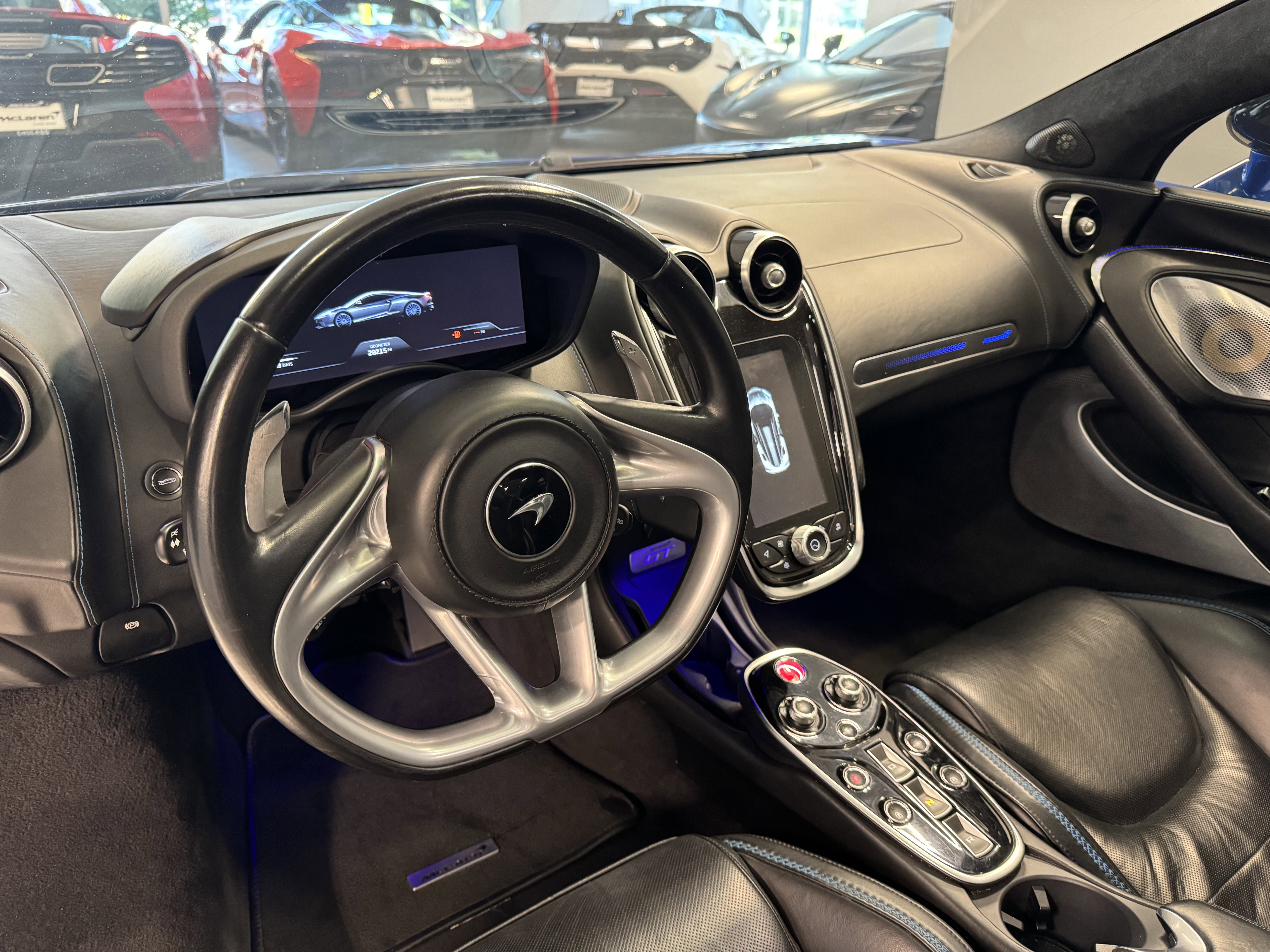 Used 2023 McLaren GT image 10