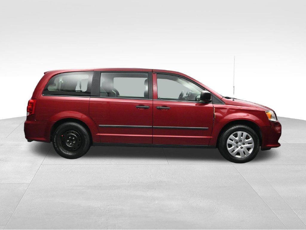 Used 2015 Dodge Grand Caravan American Value Package FWD image 6