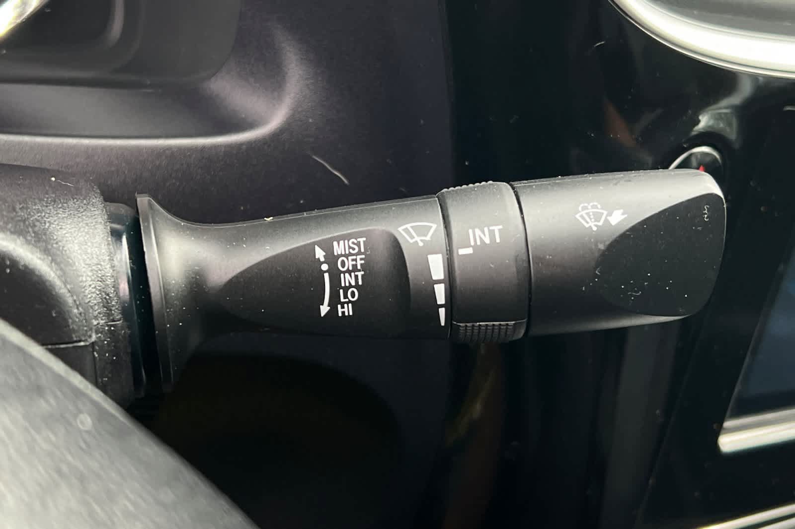 Used 2019 Toyota Corolla LE FWD image 33