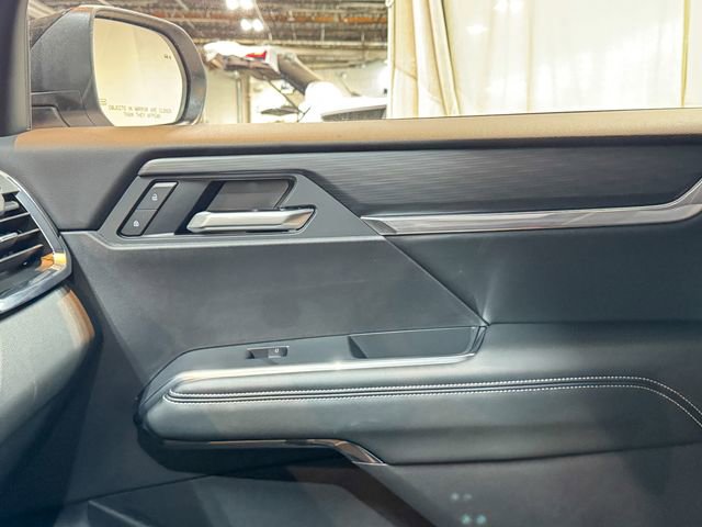 New 2025 GMC Acadia Elevation w/ Black Edition image 38