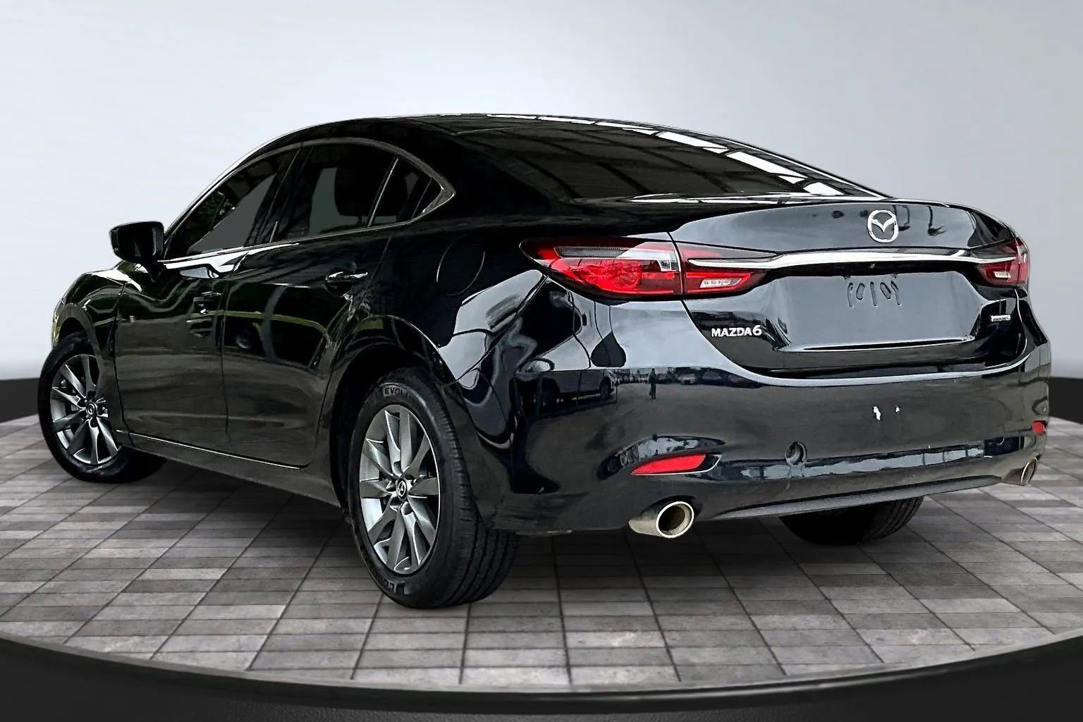 Used 2021 MAZDA MAZDA6 Sport FWD image 4