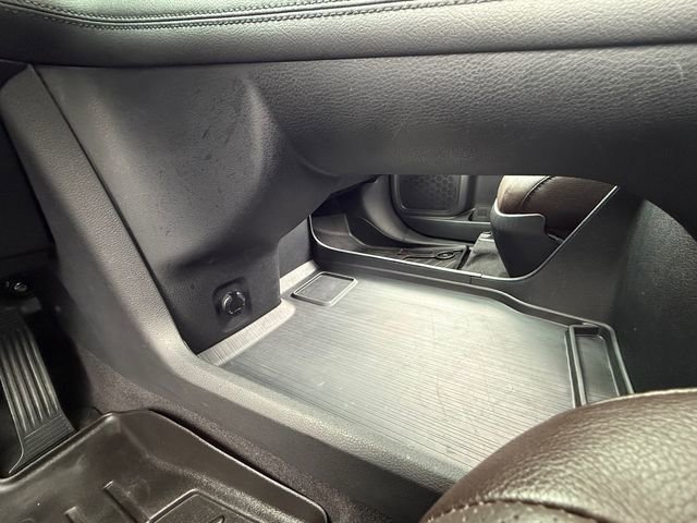 Certified 2021 Toyota Sienna Platinum image 31