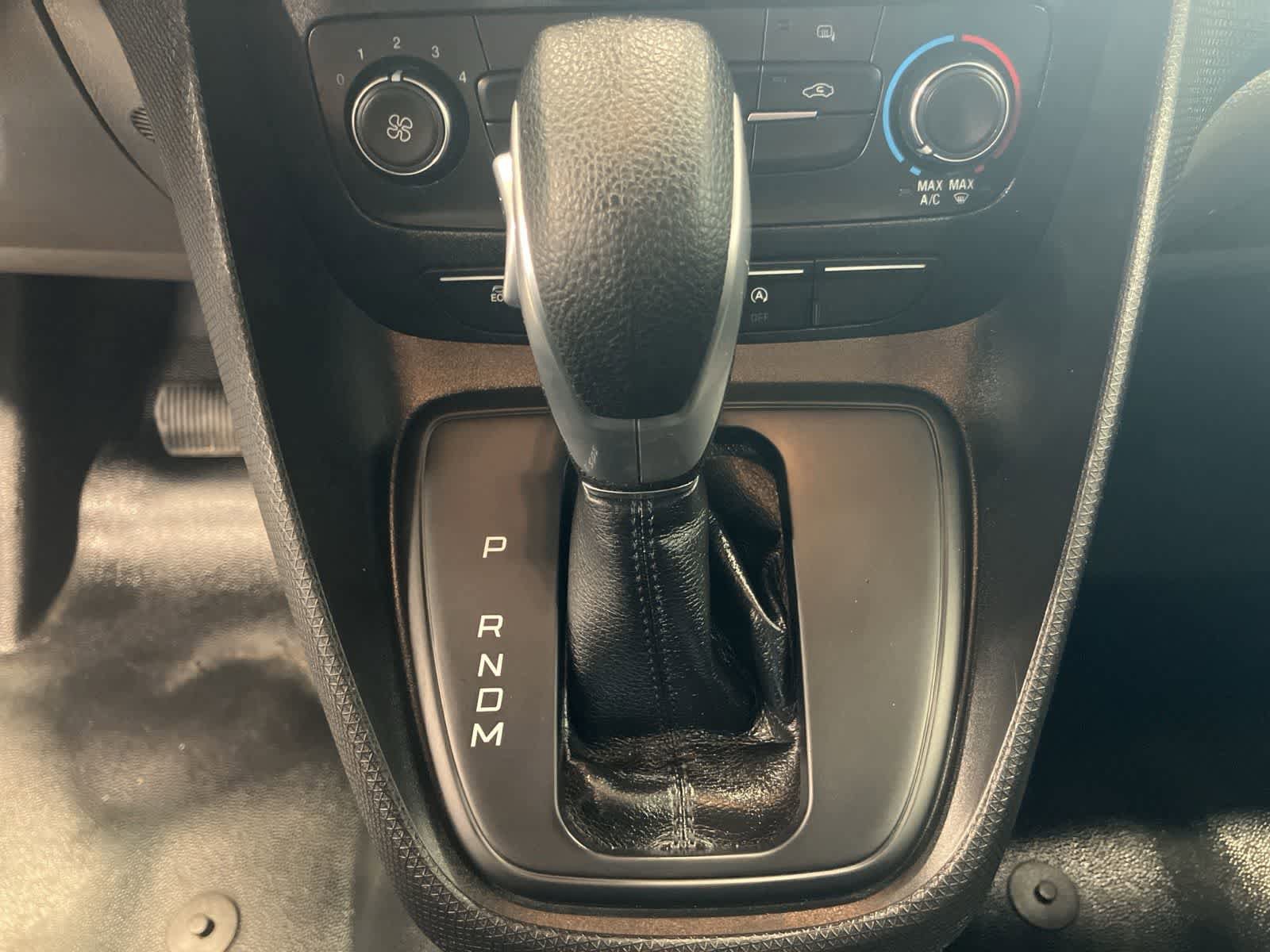 Used 2019 Ford Transit Connect XLT image 17
