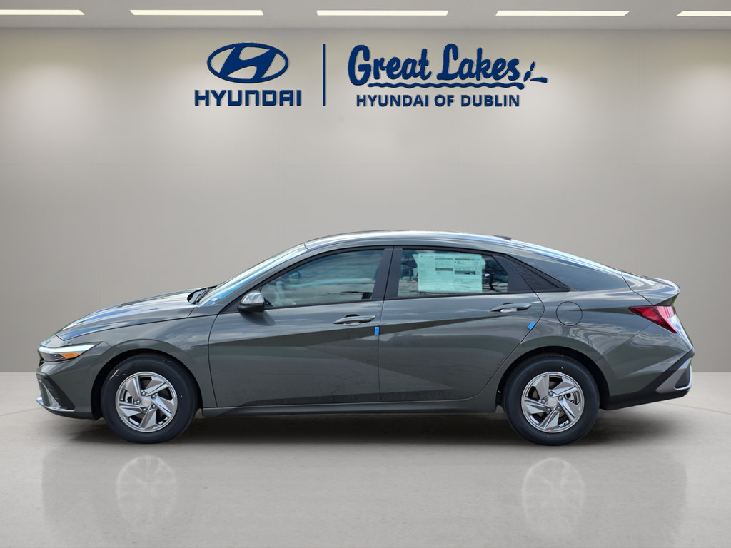 New 2026 Hyundai Elantra SE w/ Cargo Package FWD image 2