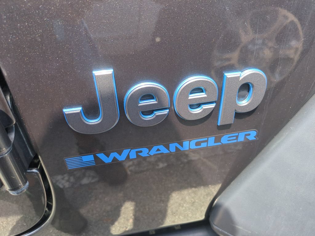 Used 2024 Jeep Wrangler Unlimited Rubicon 4xe AWD/4WD image 31