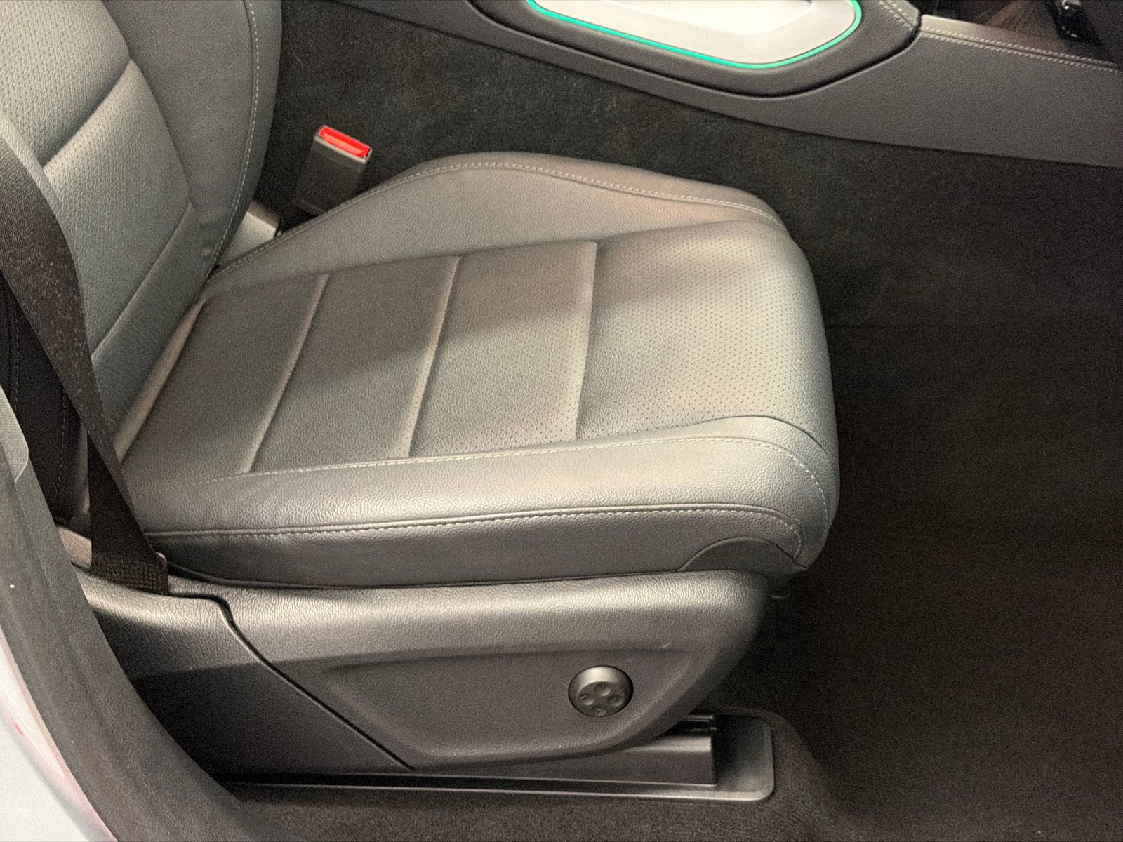 Used 2024 Mercedes-Benz GLE 450e 4MATIC image 13