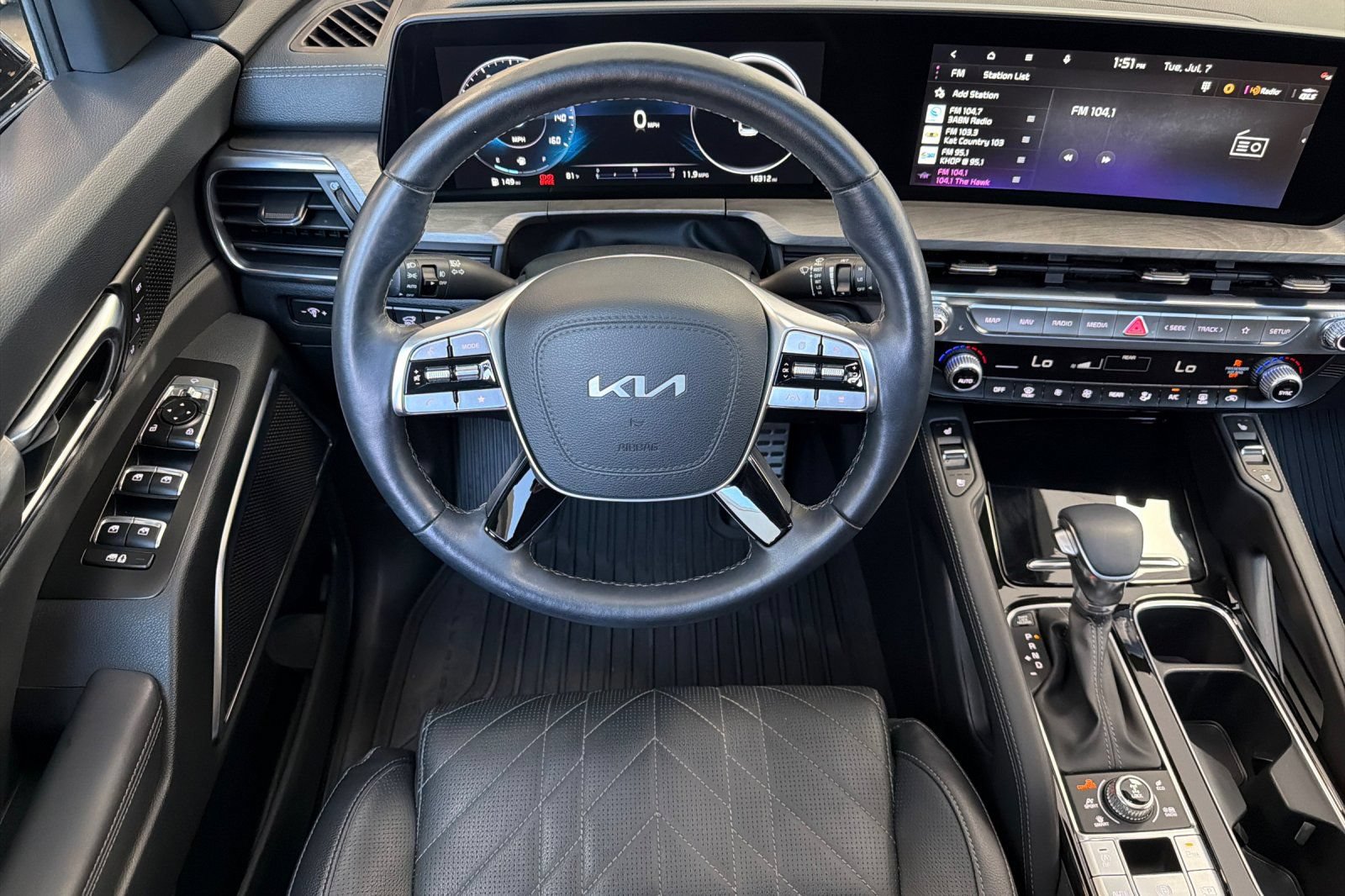 Used 2025 Kia Telluride SX X-Line AWD/4WD image 14