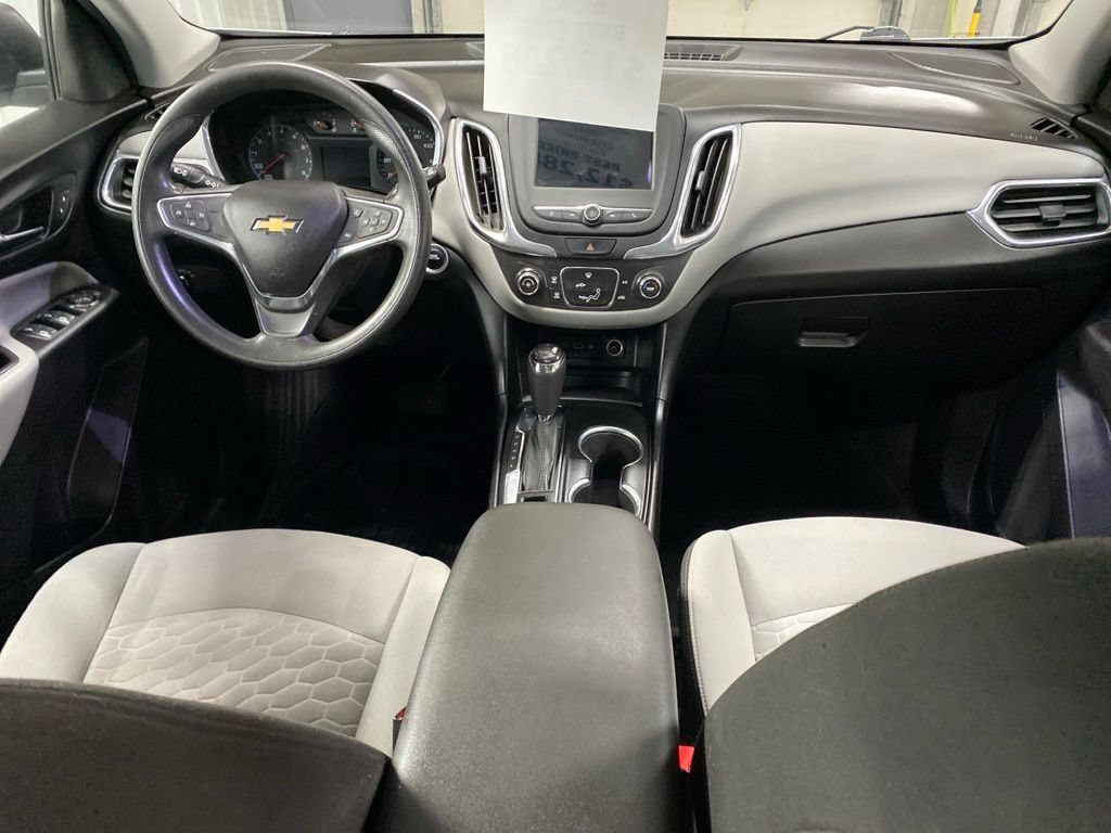 Used 2019 Chevrolet Equinox LS w/ LS Convenience Package AWD/4WD image 17