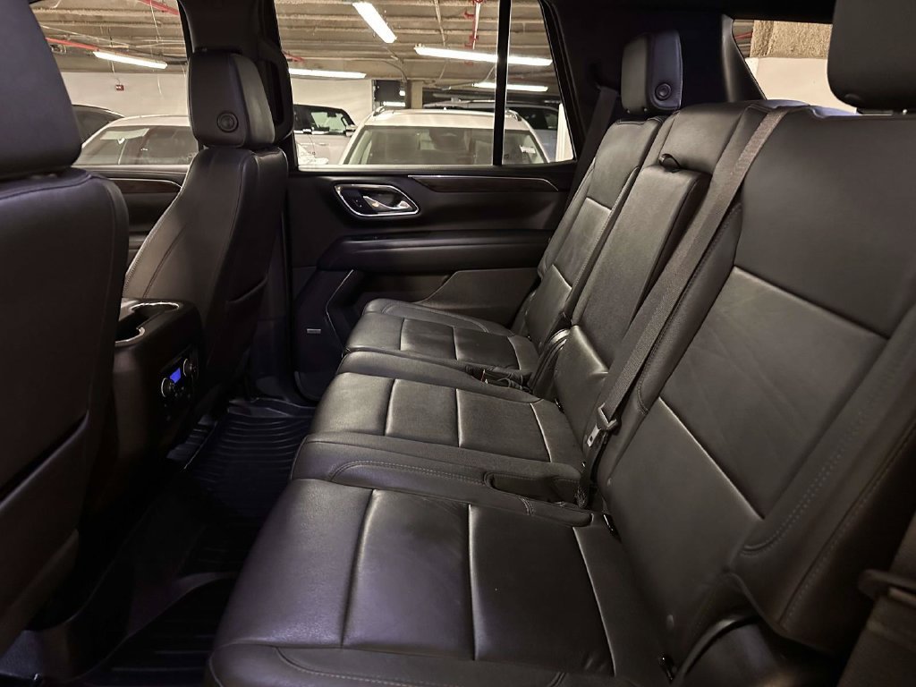 Used 2023 Chevrolet Tahoe Z71 w/ Luxury Package AWD/4WD image 15