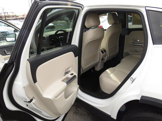 Used 2025 Mercedes-Benz GLA 250 4MATIC image 19