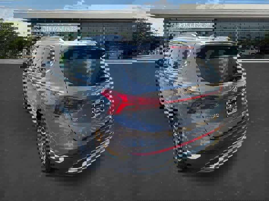 Used 2023 Hyundai Santa Fe Limited image 6