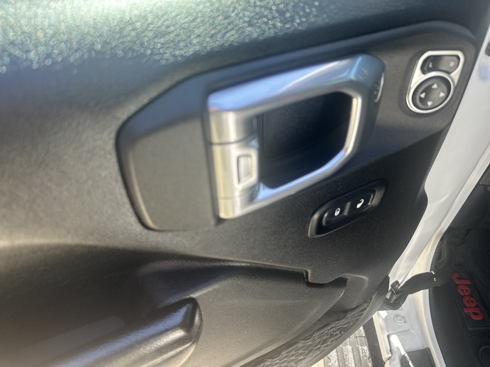 Used 2021 Jeep Gladiator Sport AWD/4WD image 9