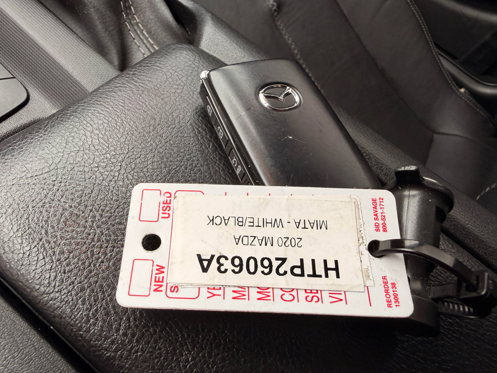 Used 2020 MAZDA MX-5 Miata RF Grand Touring RWD image 34