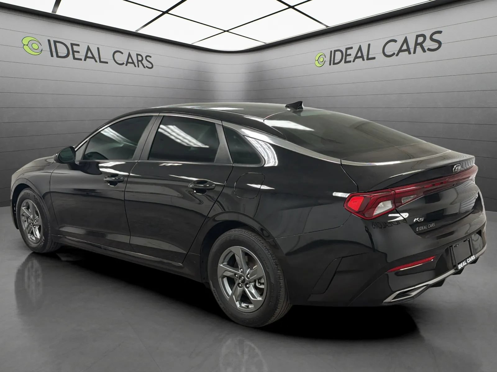 Used 2021 Kia K5 LXS FWD image 3