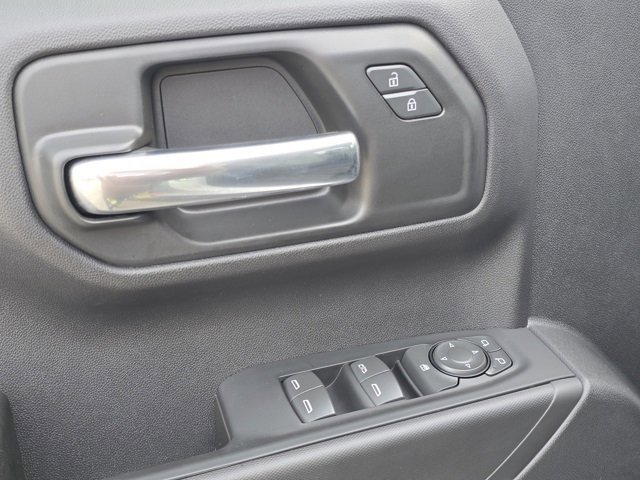 Used 2025 Chevrolet Silverado 1500 Custom Trail Boss w/ LPO, Dark Essentials Package image 36