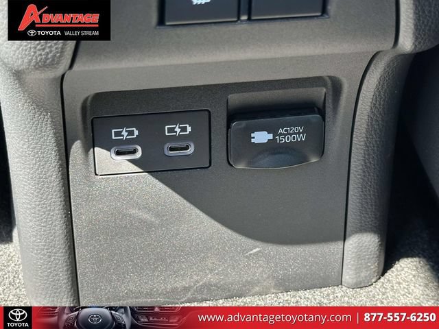 Used 2025 Toyota Prius Plug-In Hybrid w/ Limited Premium Package FWD image 17