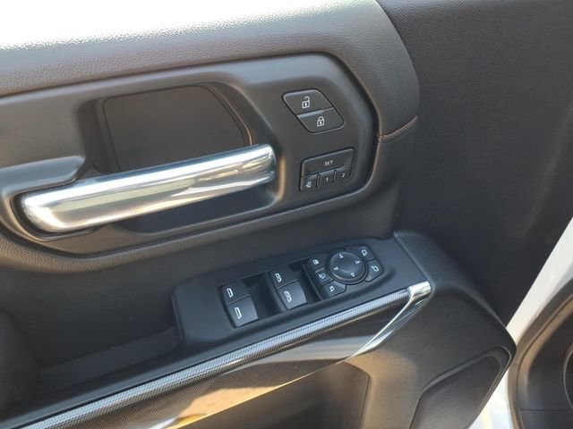 Used 2022 GMC Sierra 3500 AT4 image 17