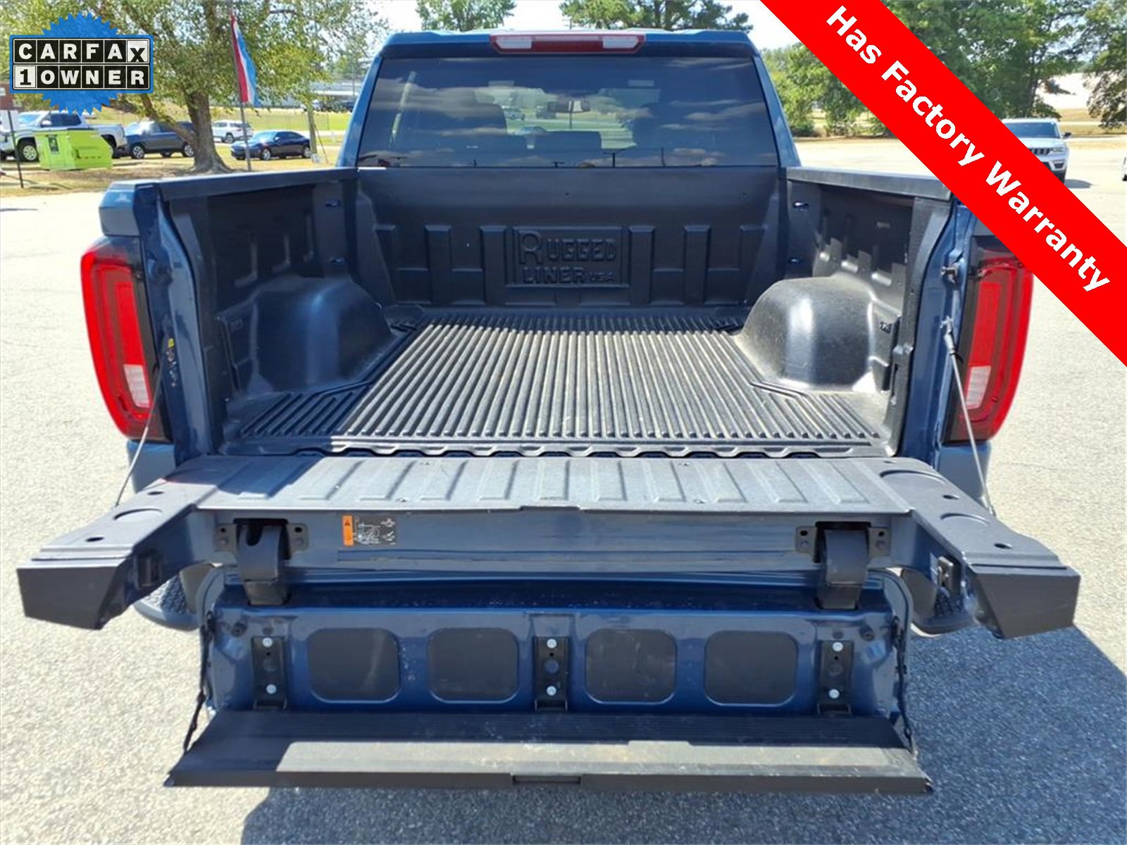 Used 2024 GMC Sierra 1500 SLT image 10