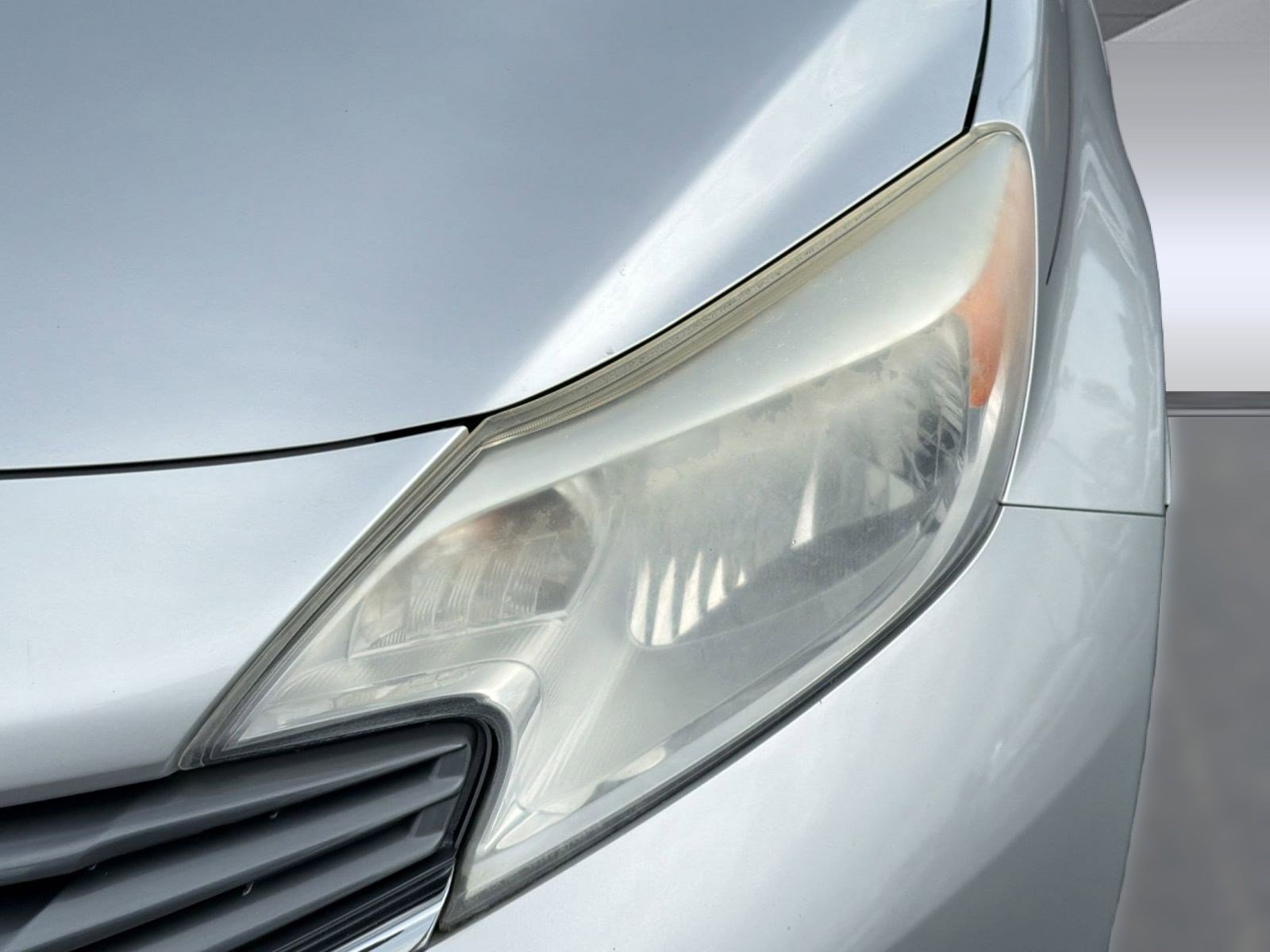Used 2014 Nissan Versa Note SV FWD image 10