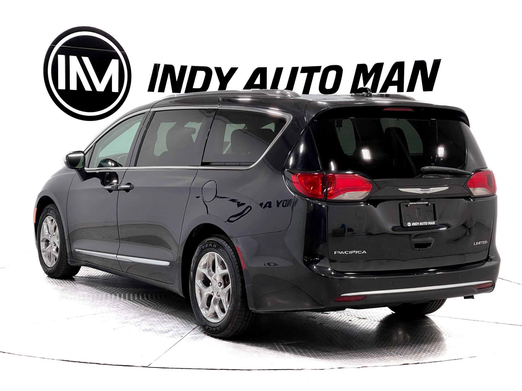 Used 2019 Chrysler Pacifica Limited FWD image 6