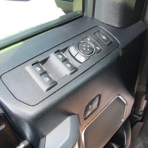 Used 2017 Ford F450 Platinum w/ Platinum Ultimate Package AWD/4WD image 22