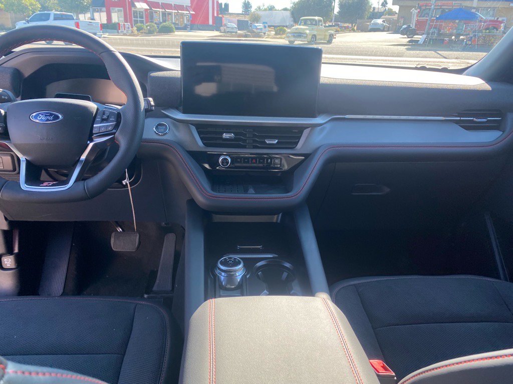 New 2025 Ford Explorer ST image 18